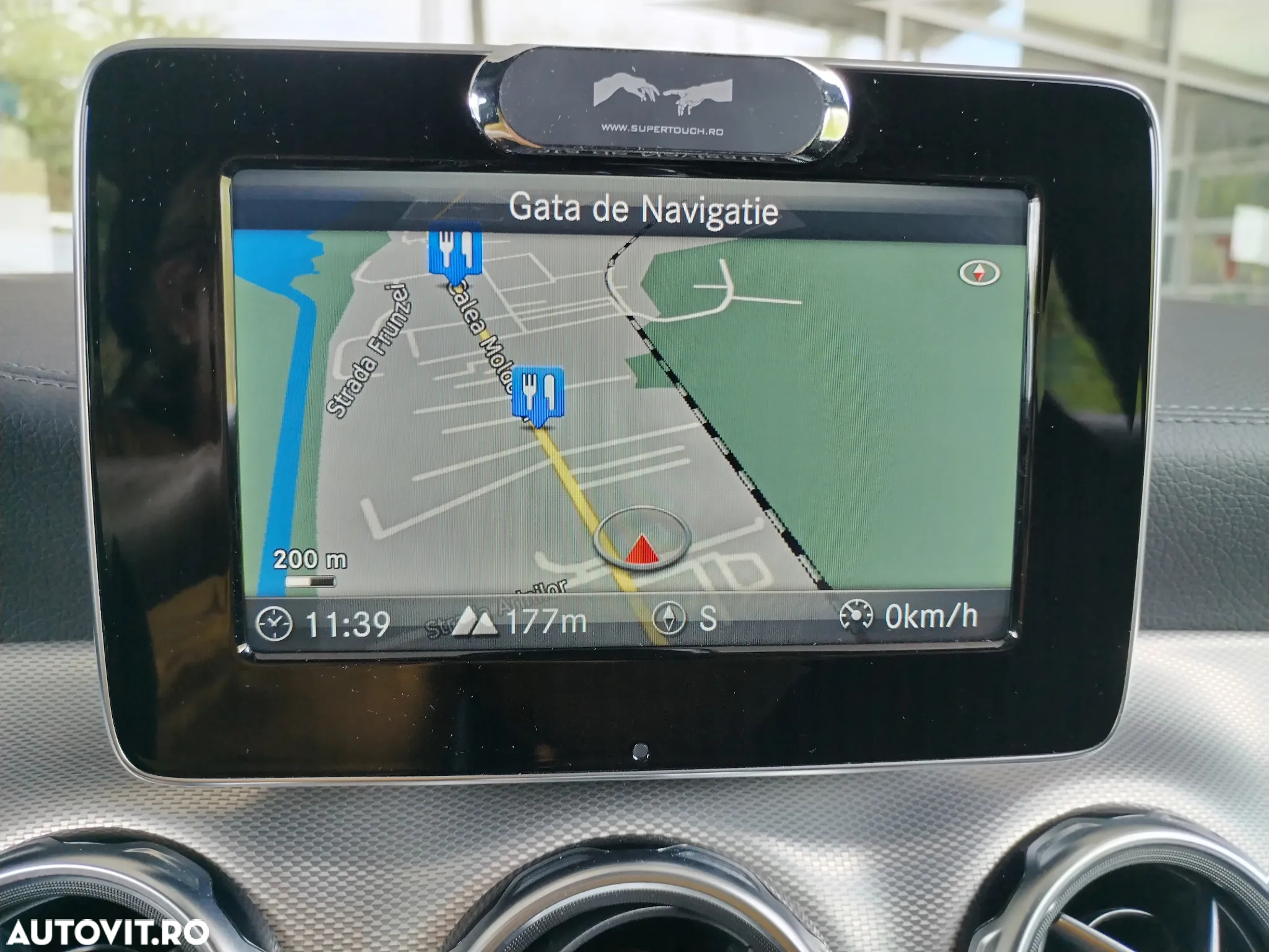 Mercedes-Benz GLA - 22