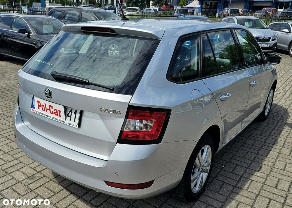 Skoda Fabia - 8