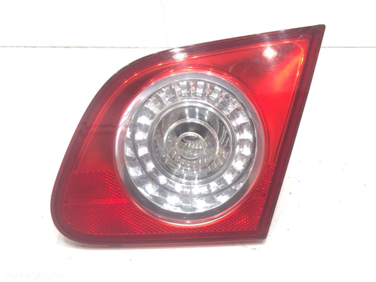LAMPA TYŁ PRAWA WEWNĘTRZNA - 86.00 PLN - VW PASSAT B6 (3C2) 2005 - 2010 2.0 FSI 110 kW [150 KM] - 1