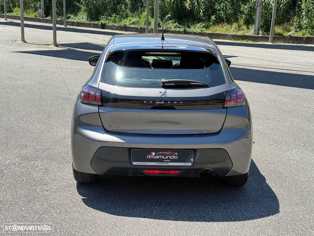 Peugeot 208 - 6