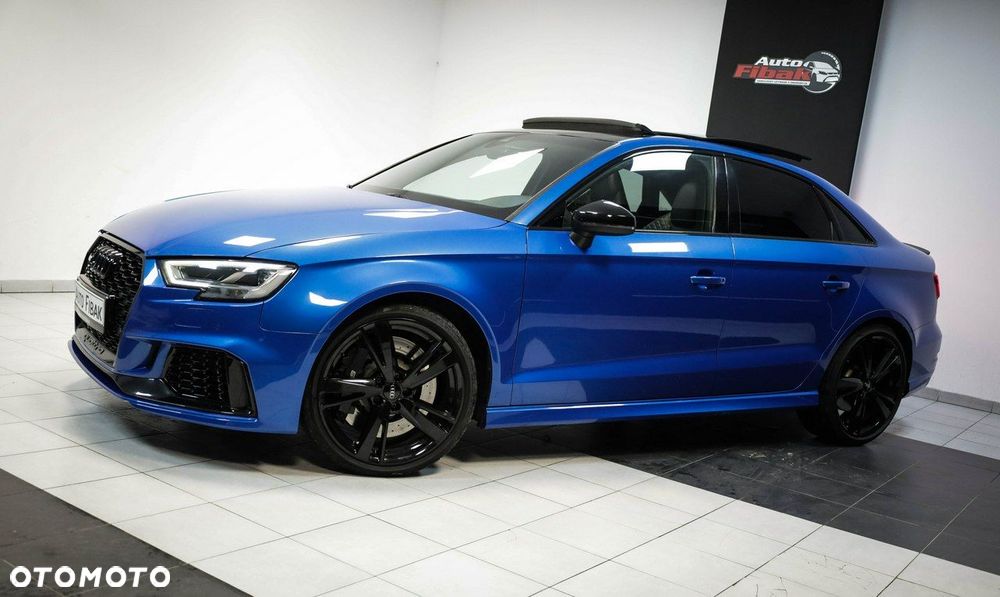 Audi RS3 Limousine - 4