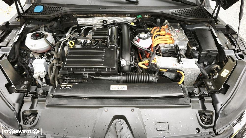 Volkswagen Arteon 1.4 TSI eHybrid Elegance — fotografia 13