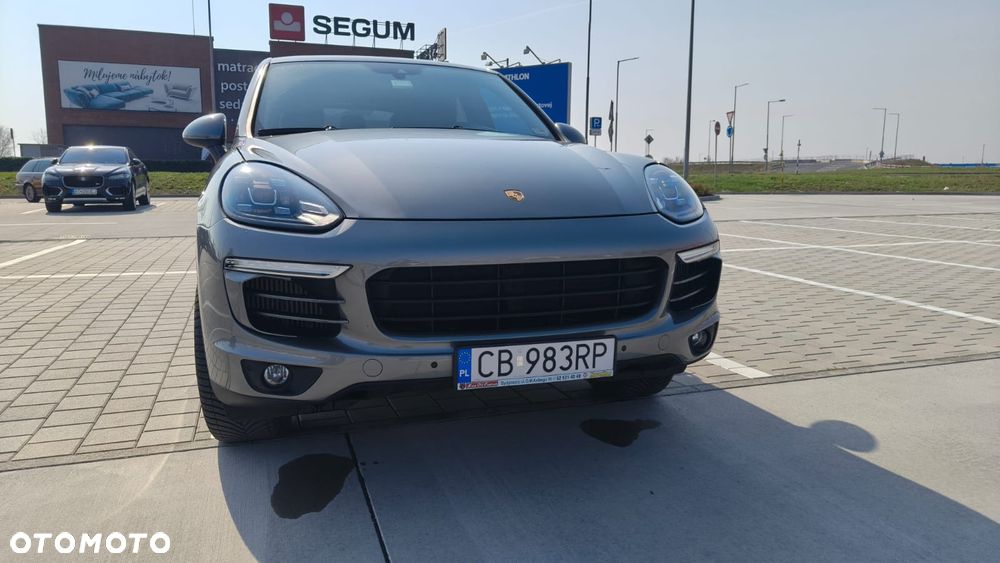 Porsche Cayenne S - 3