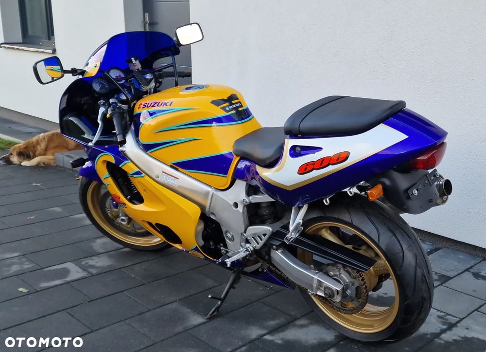 Suzuki GSX-R - 3