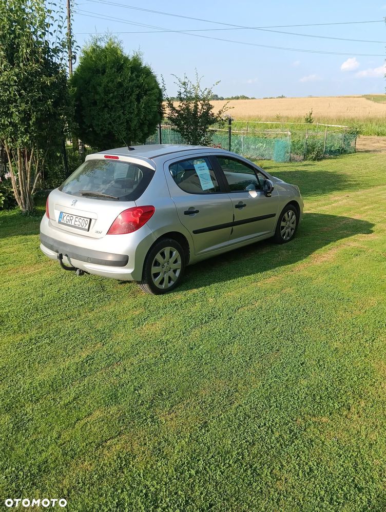 Peugeot 207 - 2