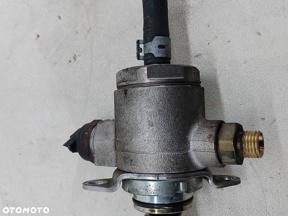 POMPA WYSOKIEGO CIŚNIENIA VW BEETLE 06J127025E  2.0 TSI - 2