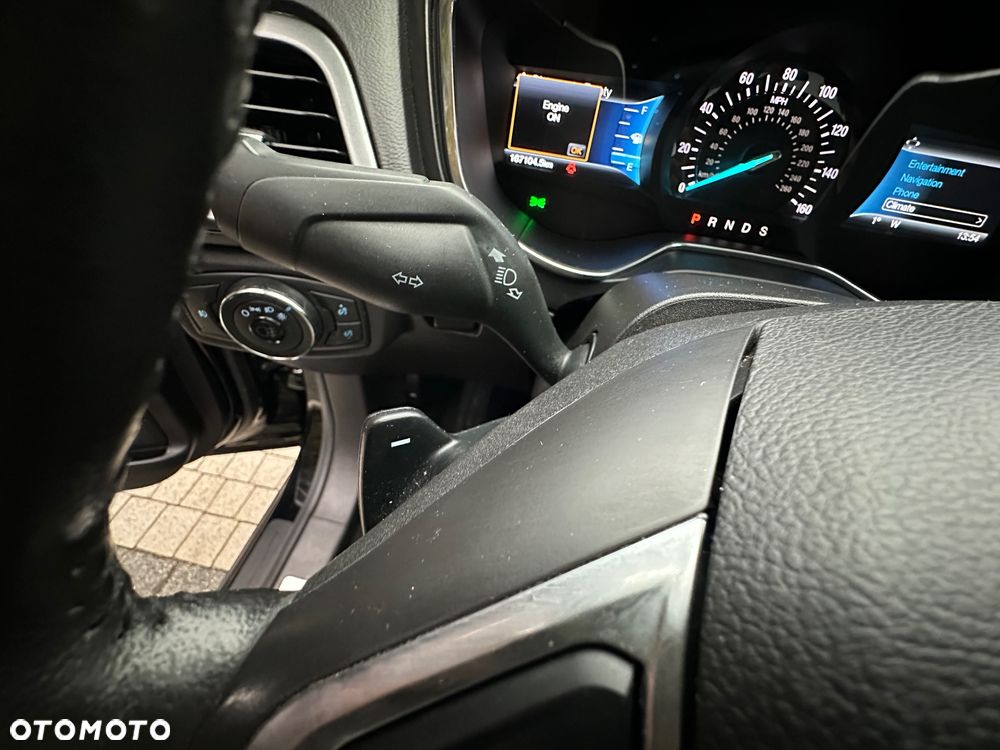 Ford Fusion 2.0 EcoBoost Titanium - 26
