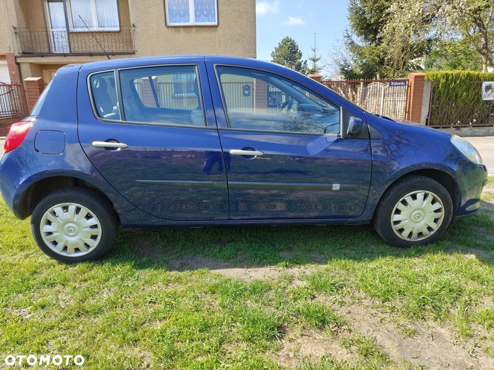 Renault Clio - 6