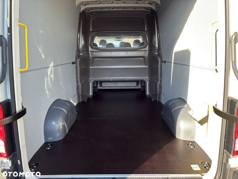 Volkswagen Crafter 35 Brygadówka/Furgon L4H3, 2.0BiTDI 177KM, 4490mm, Wysoki dach - 26