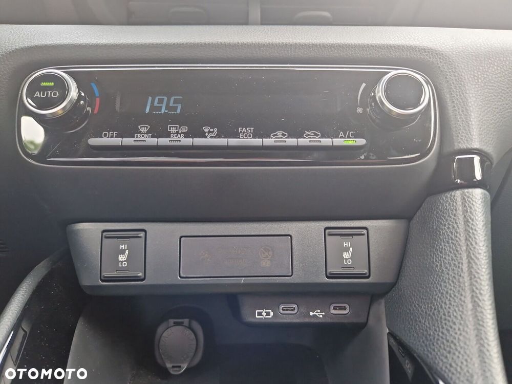 Toyota Yaris Hybrid 1.5 Style - 24