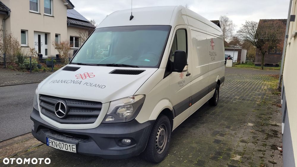 Mercedes-Benz Sprinter - 2