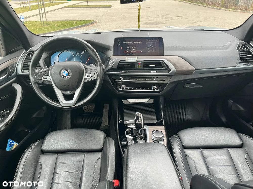 BMW X3 xDrive30i Luxury Line - 11
