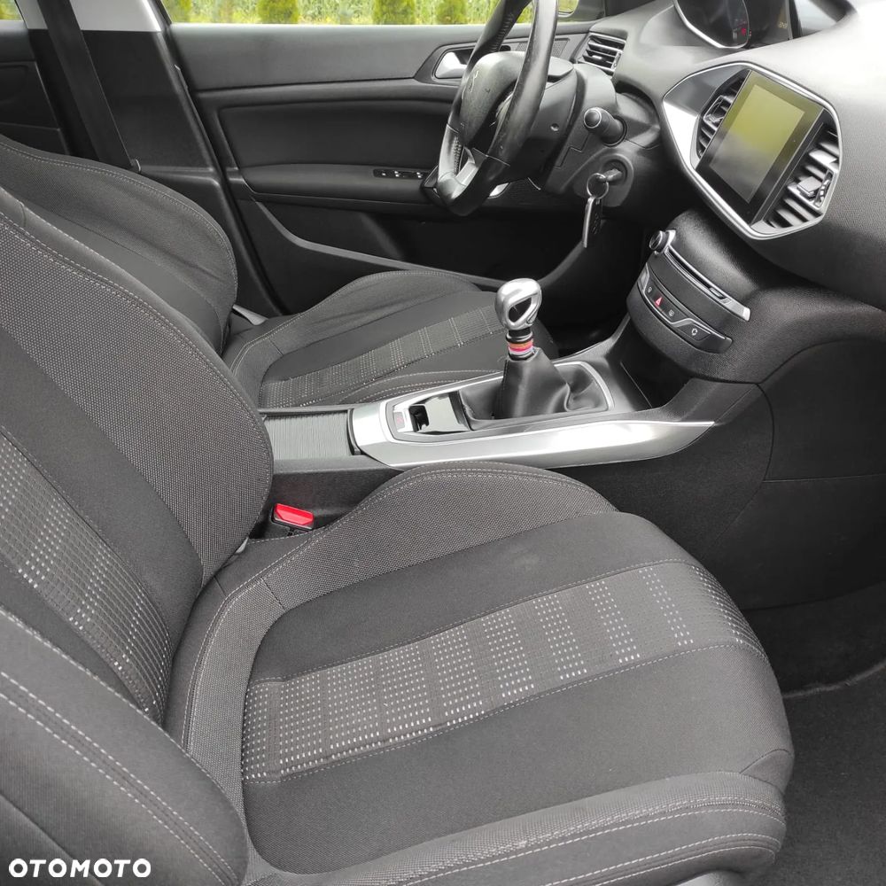 Peugeot 308 ver-bluehdi-150-stop-start-allure - 7