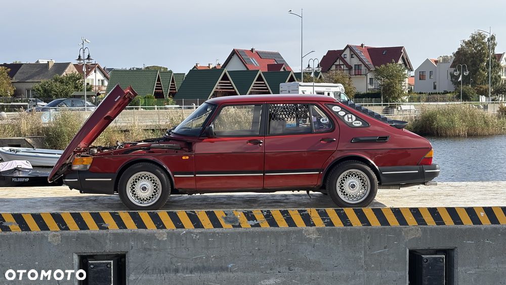 Saab 900 - 9