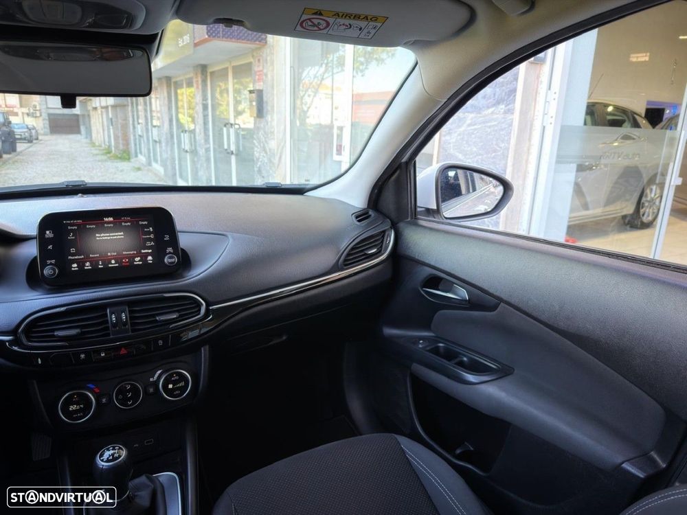 Fiat Tipo Station Wagon 1.0 GSE T3 Life - 21