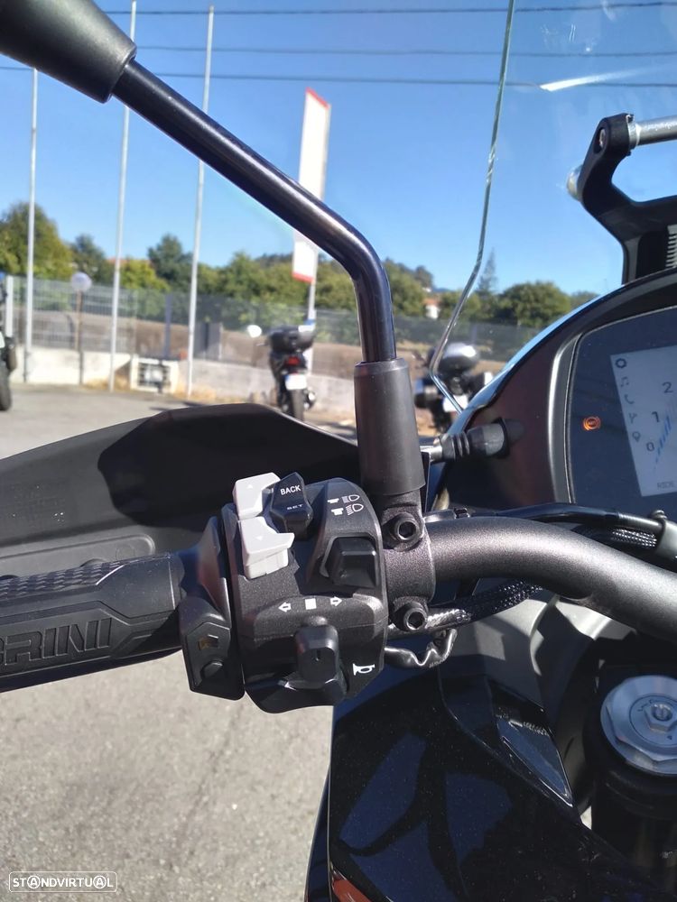 Moto Morini X-Cape 700 GOLD - 6