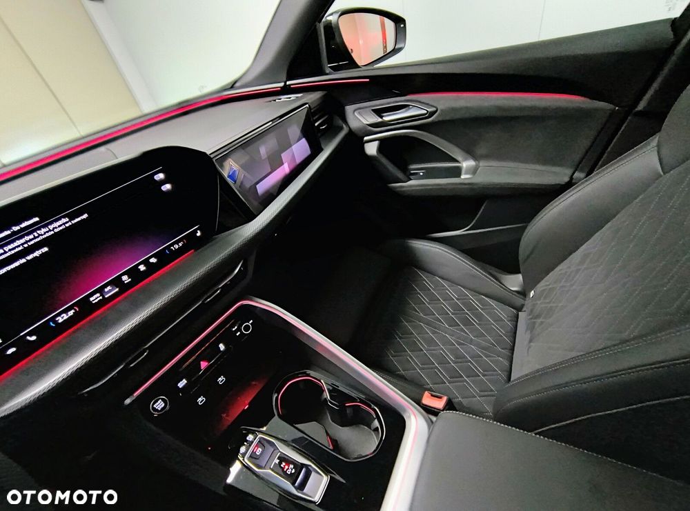 Audi Q5 Sportback - 30