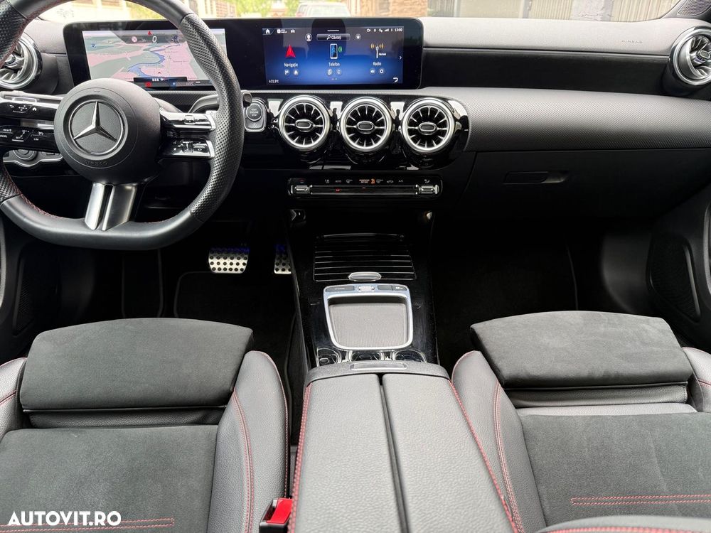 Mercedes-Benz A 200 AMG LINE - 9