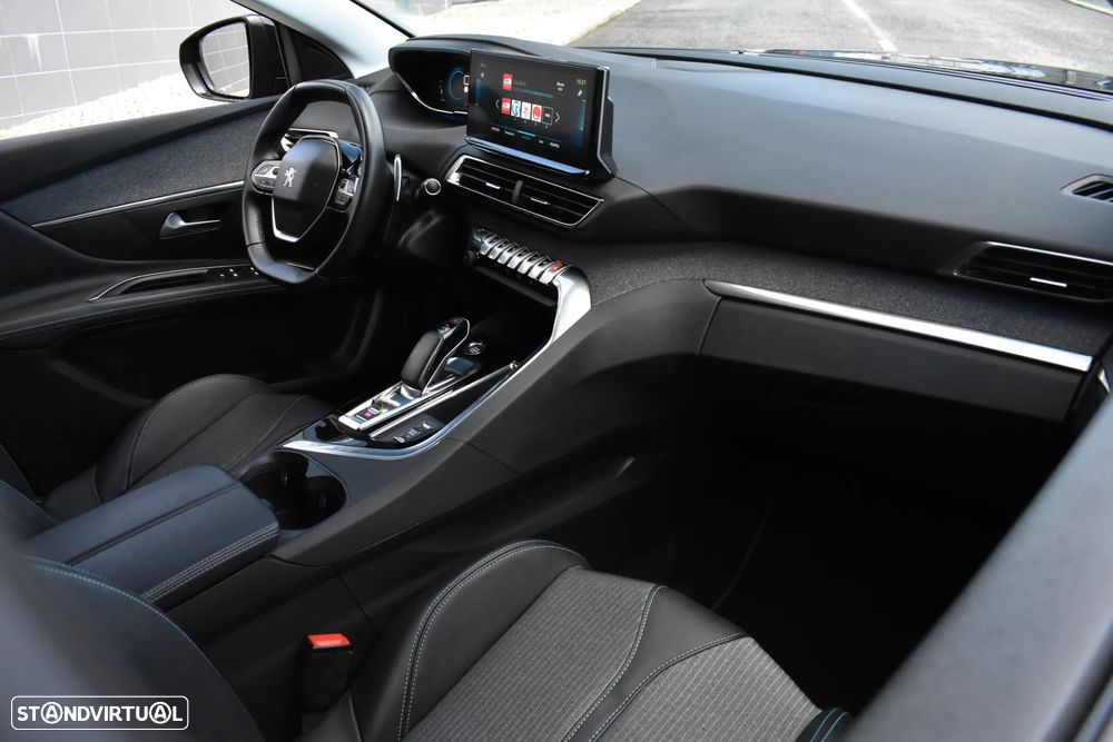 Peugeot 3008 1.6 Hybrid Allure e-EAT8 - 51