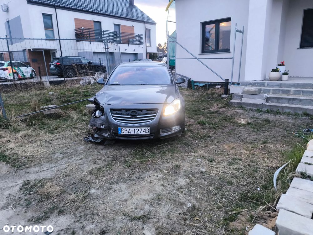 Opel Insignia 2.0 T Cosmo 4x4 - 4