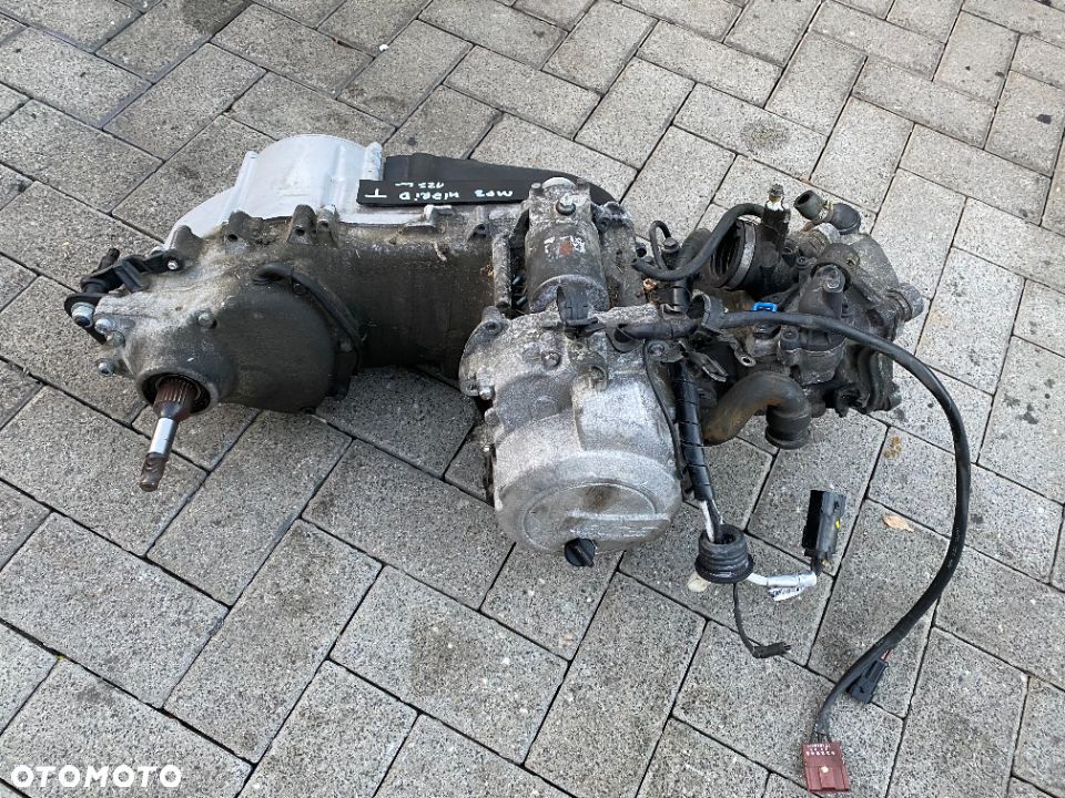 Silnik Piaggio MP3 Hybrid 125cm - 5