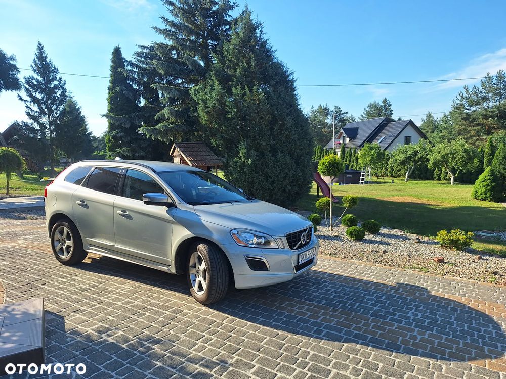 Volvo XC 60 D4 R-Design - 8
