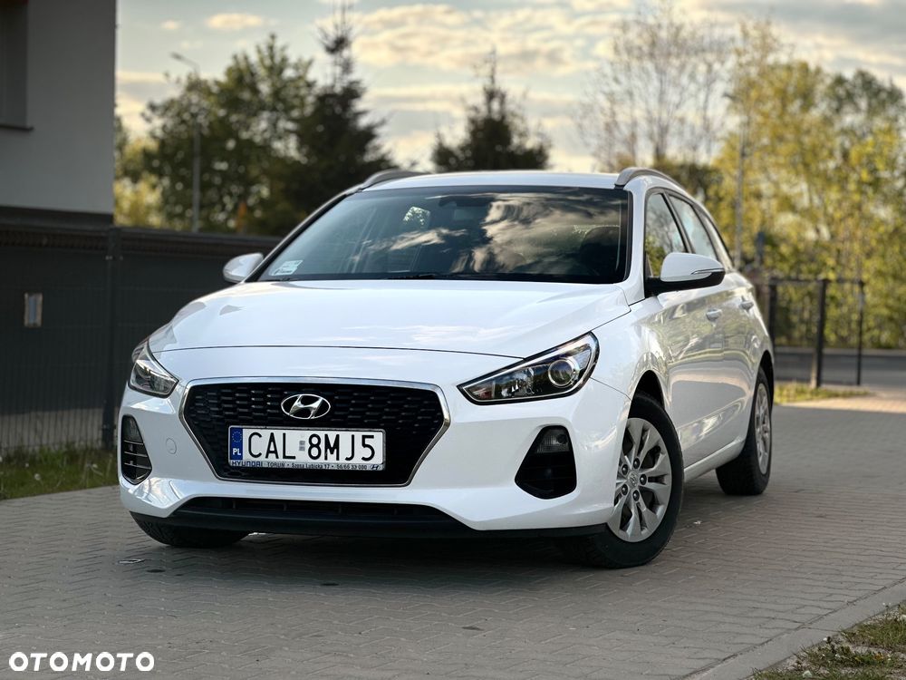 Hyundai i30 1.6 D Classic + - 4