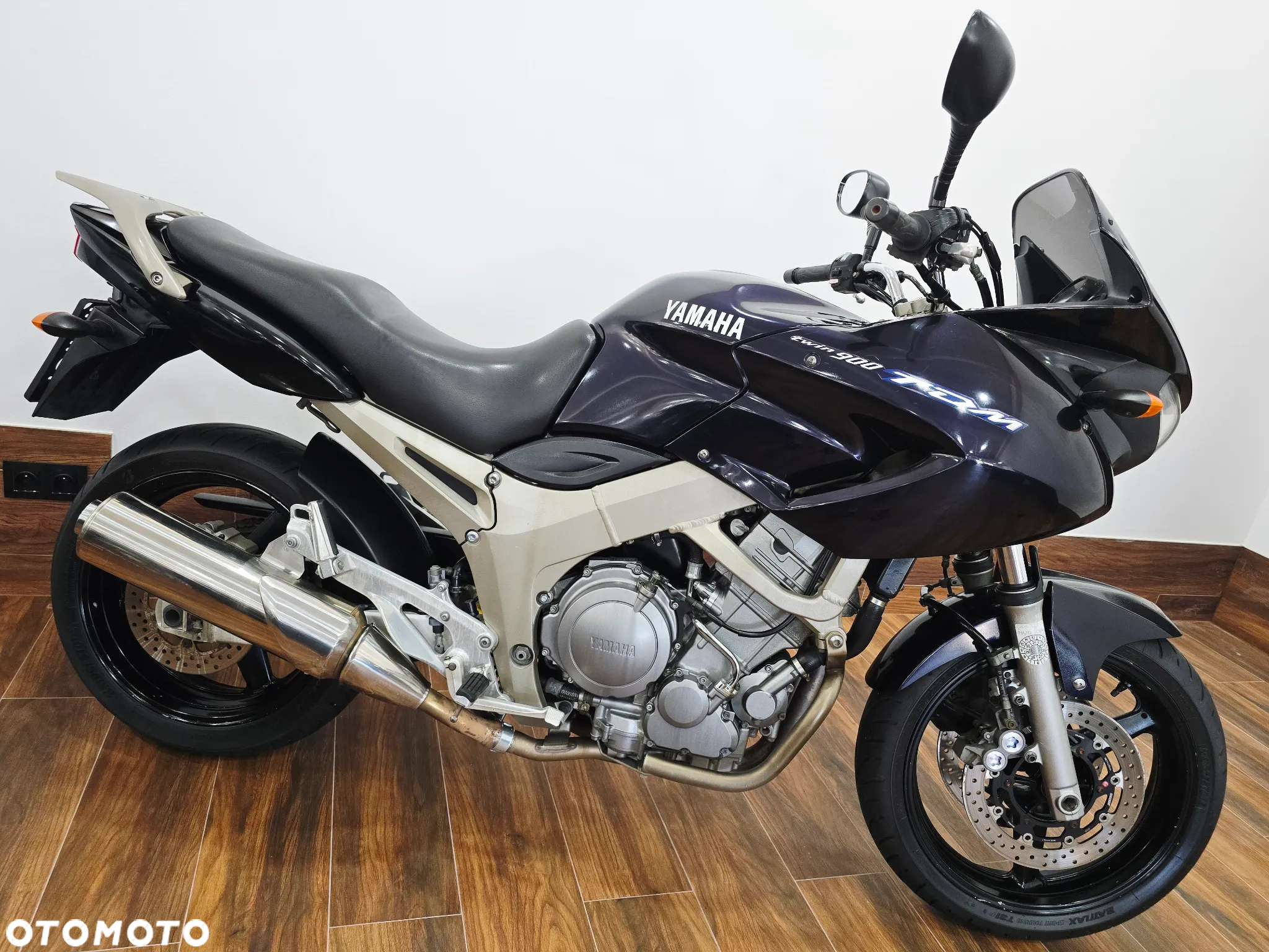 Yamaha TDM - 28