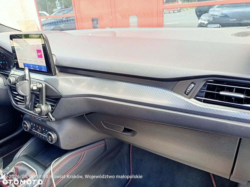 Ford Focus 2.0 EcoBlue STart-Stopp-System ST-LINE X - 33
