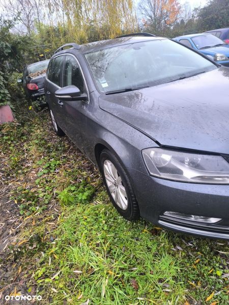 Volkswagen Passat - 3