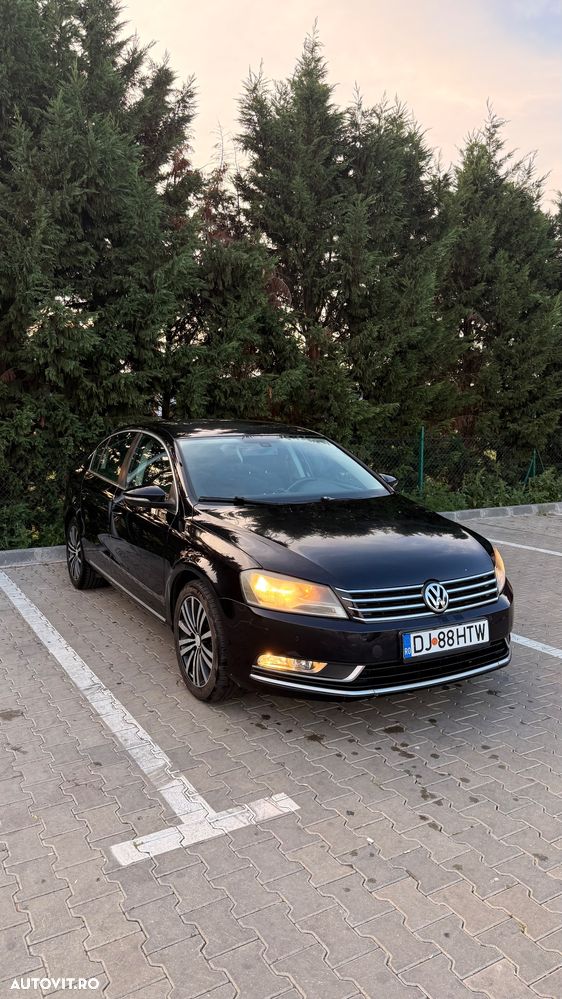Volkswagen Passat 2011 photo 2