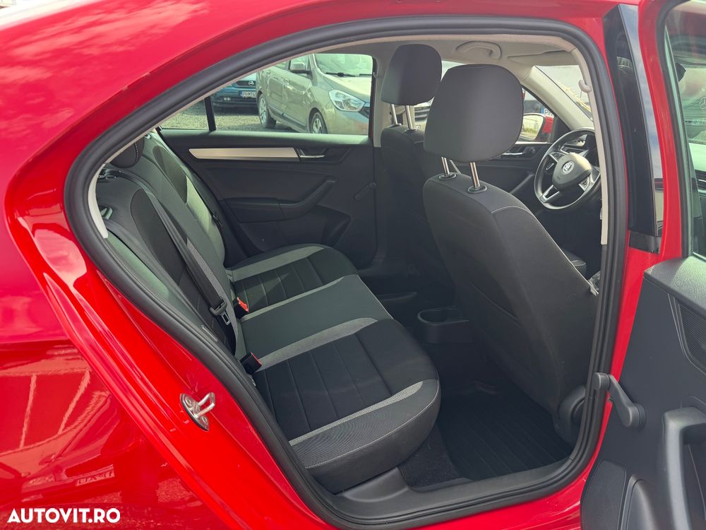 Skoda RAPID 1.0 TSI DSG Ambition - 9