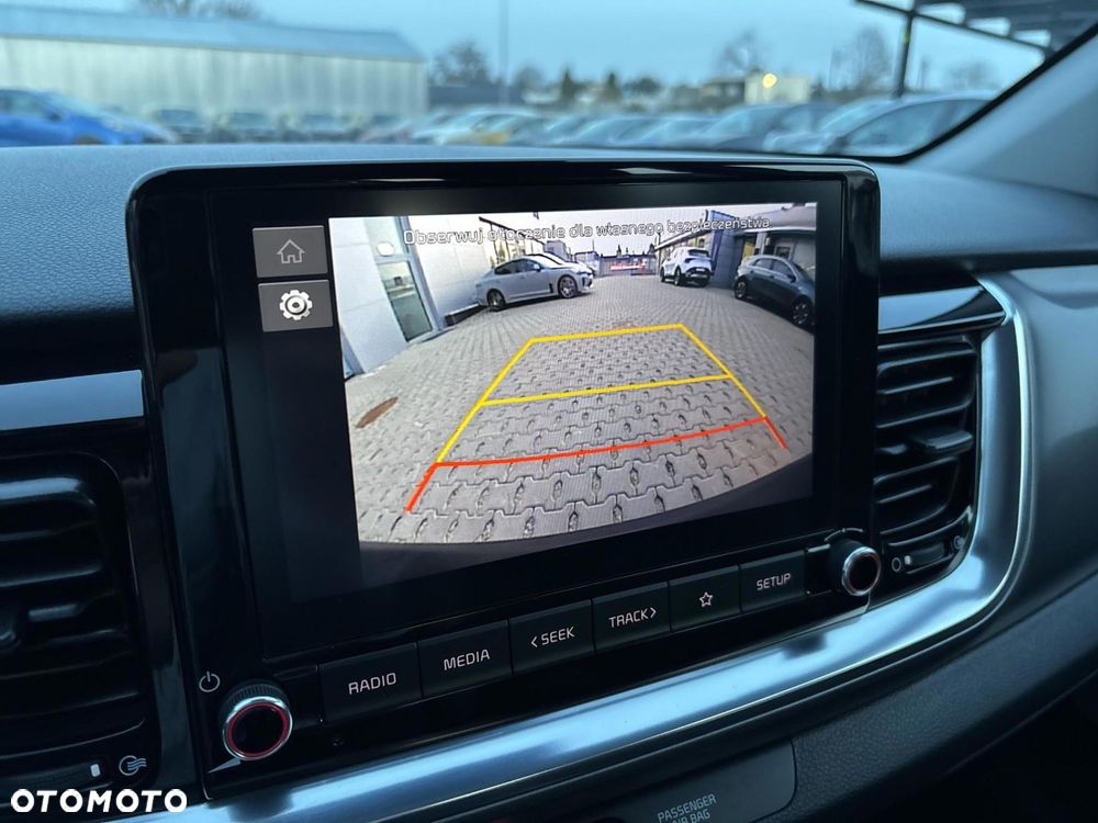 Kia Stonic 1.0 T-GDI L DCT - 24