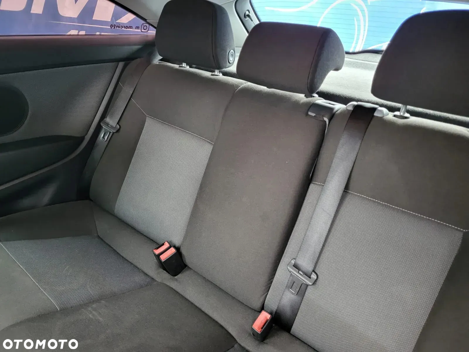 Opel Astra GTC 1.6 - 10