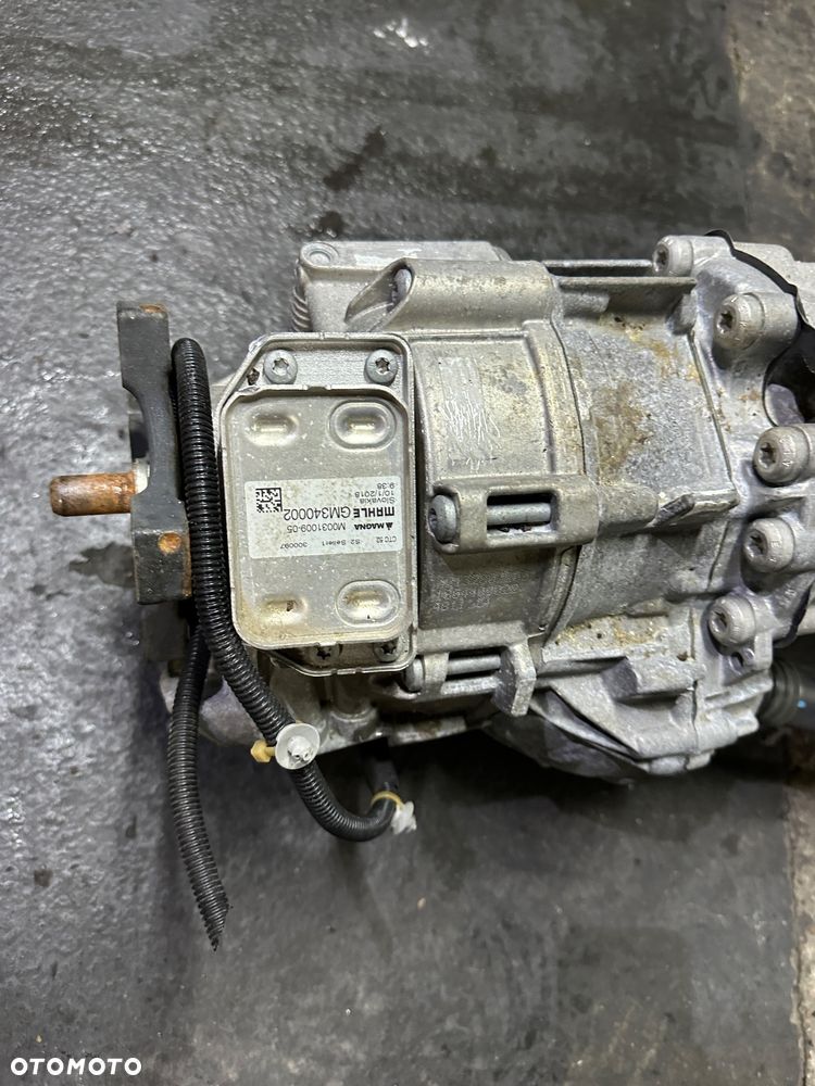 mercedes S222 x222 c217 e63 gt290 AMG 4 matic SKRZYNIA 725096 przewód chłodzenia chłodnica oleju sprzęgło dwumasa reduktor - 6
