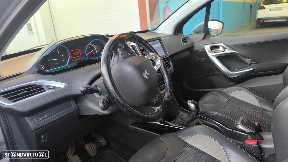 Peugeot 2008 1.6 BlueHDi Allure - 11