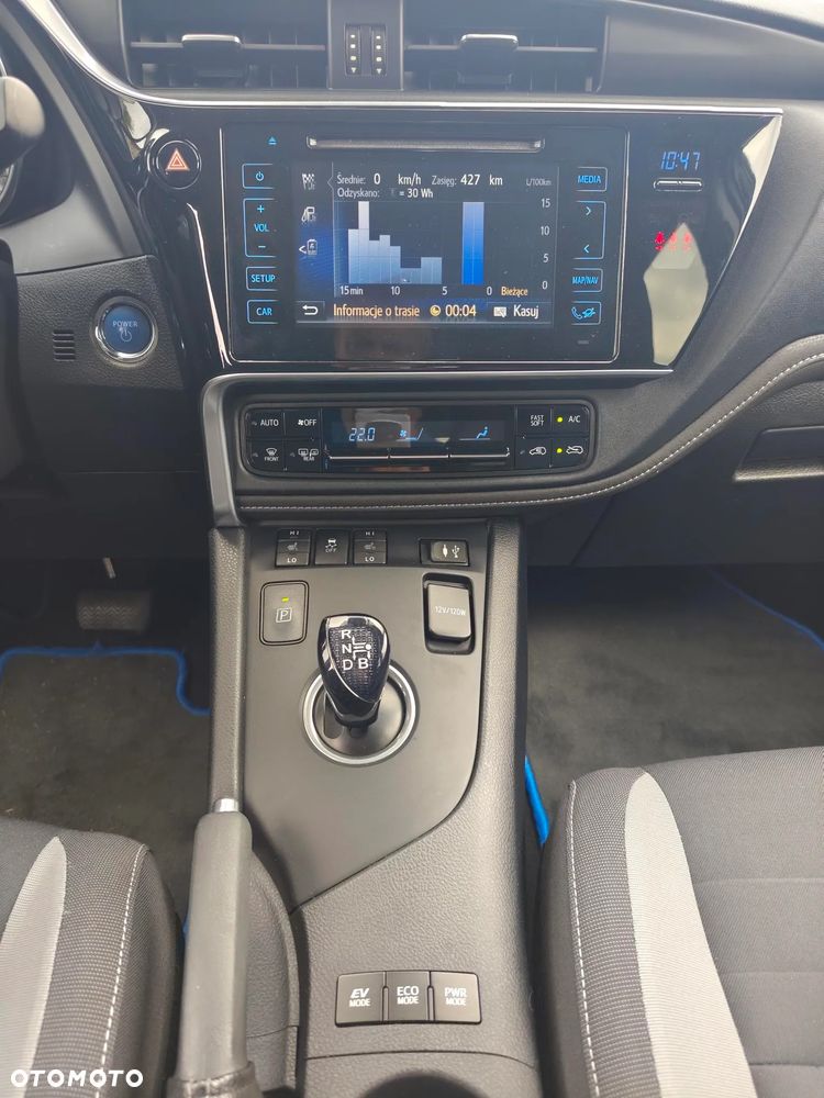 Toyota Auris - 10