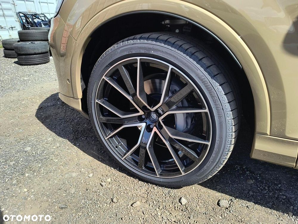 Audi Q7 - 7