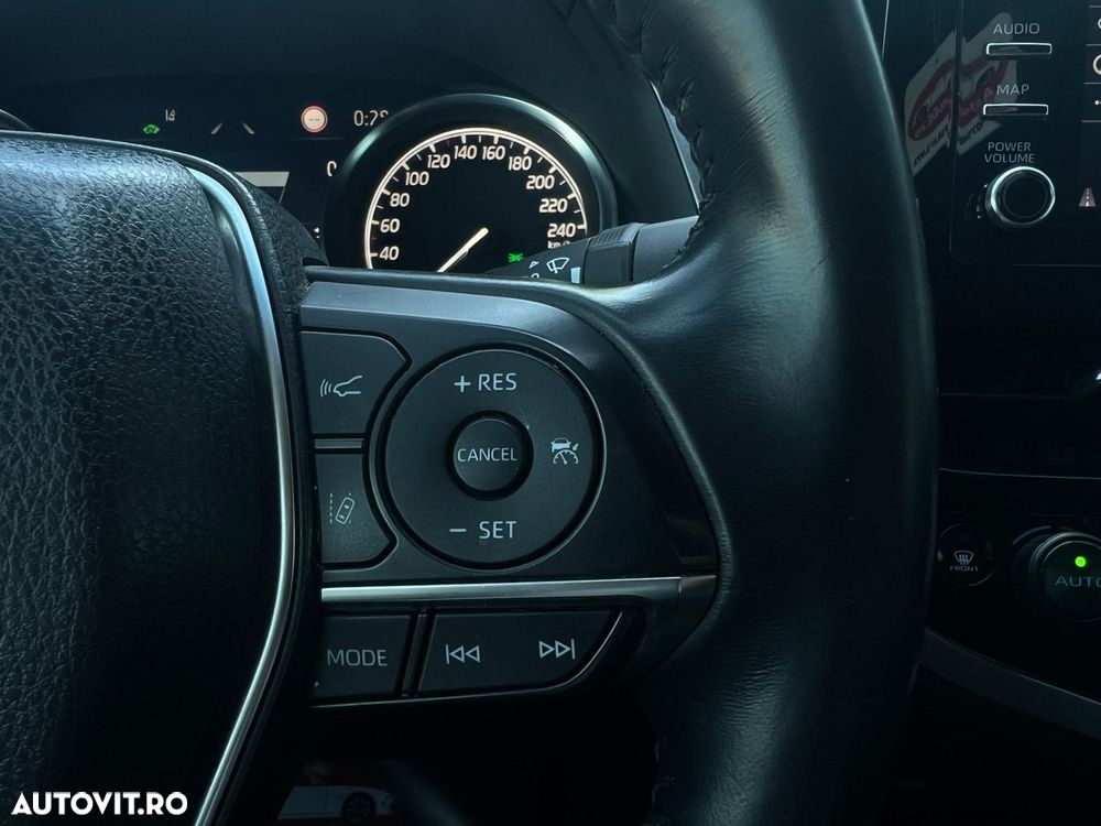 Toyota Camry - 19