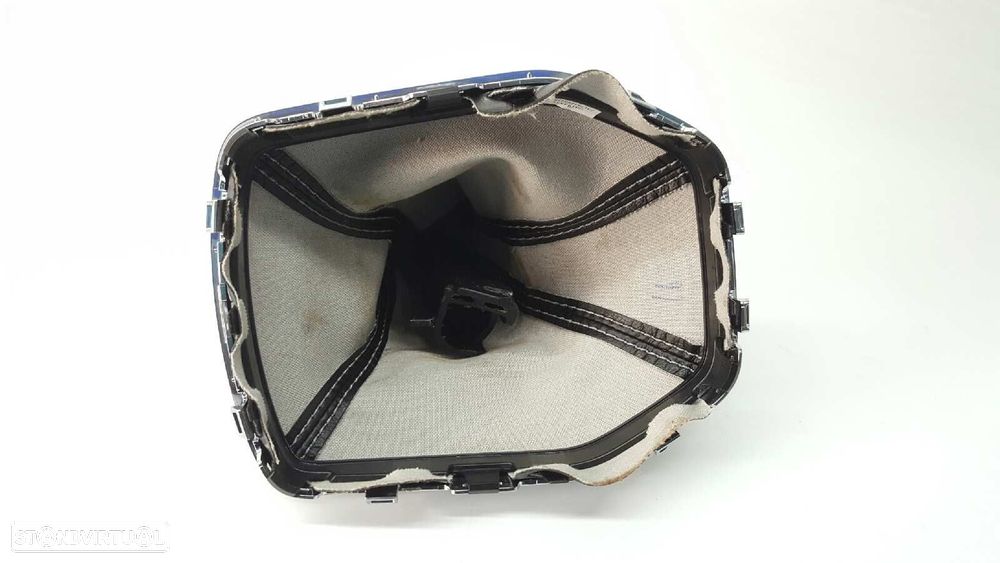 TAPA DA ALAVANCA DE ENGRENAGEM FORD FIESTA (CE1) TITANIUM - 3