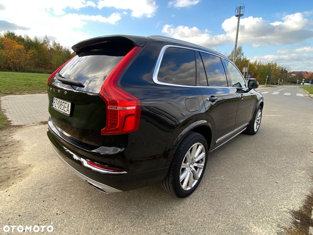 Volvo XC 90 - 7