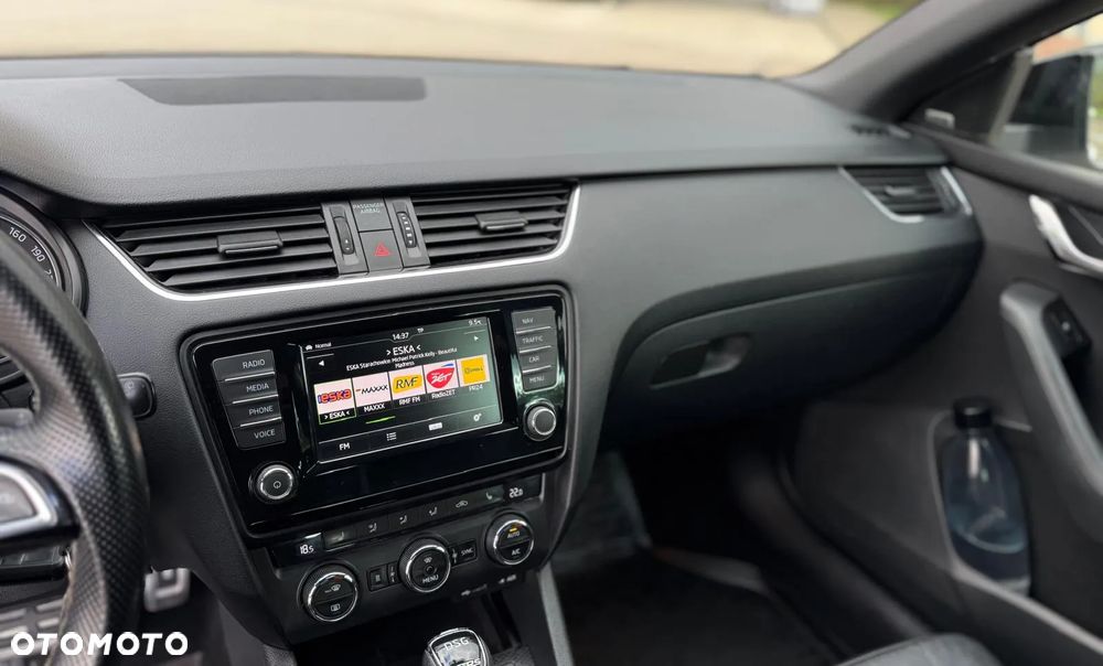 Skoda Octavia Combi 2.0 TDI 4x4 DSG RS - 22