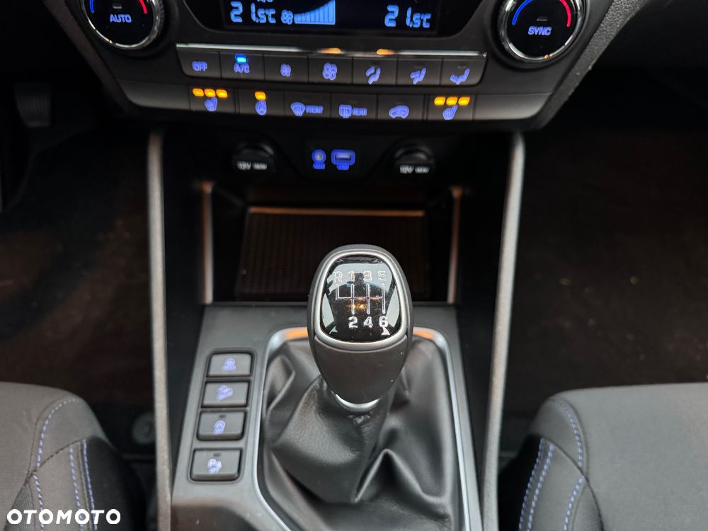 Hyundai Tucson 1.6 GDi 2WD Select - 11