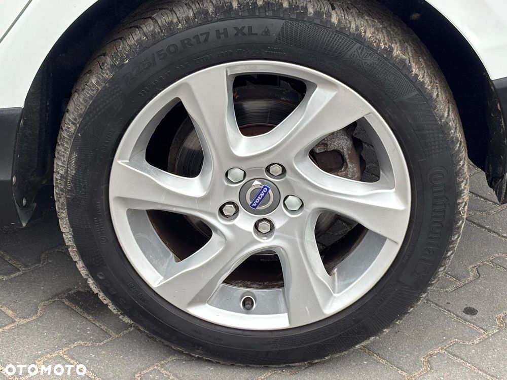 Volvo V40 D3 Ocean Race - 14