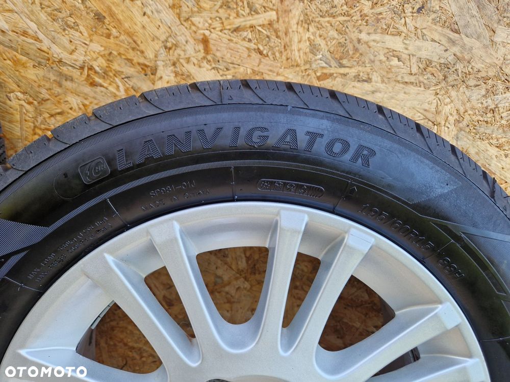 VOLVO FELGI ALUMINIOWE ET44 6Jx15 4X108 OPONY CATCHFORS 195/60 R15 7 mm - 7