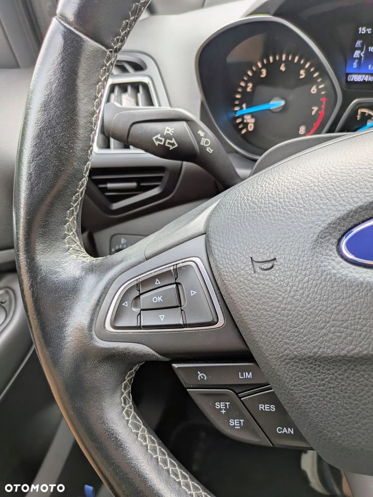 Ford Kuga 1.5 EcoBoost 2x4 ST-Line - 36