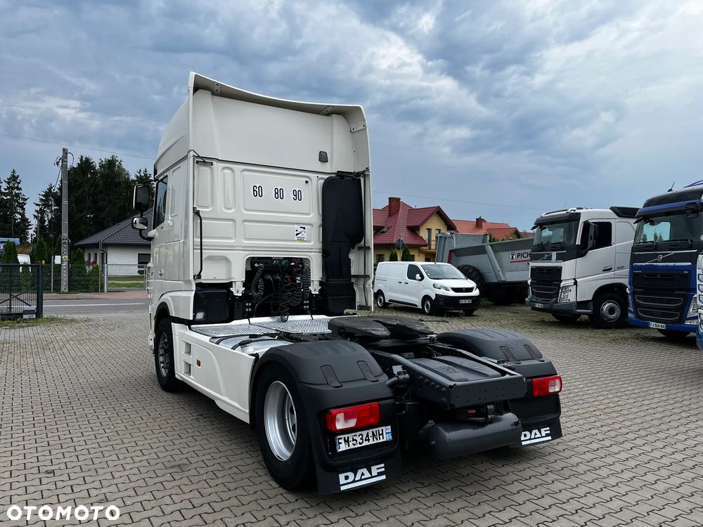 DAF XF 106.530 SUPERSPACECAB/SPROWADZONY/SERWISOWANY/PRZEBIEG ORYGINALNY/LODÓWKA - 3