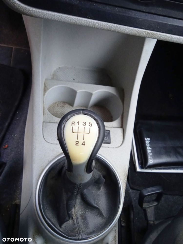 Na części Skoda Roomster 1.6 lakier 9153 silnik BTS skrzynia biegów HXL maska klapa błotnik drzwi - 8