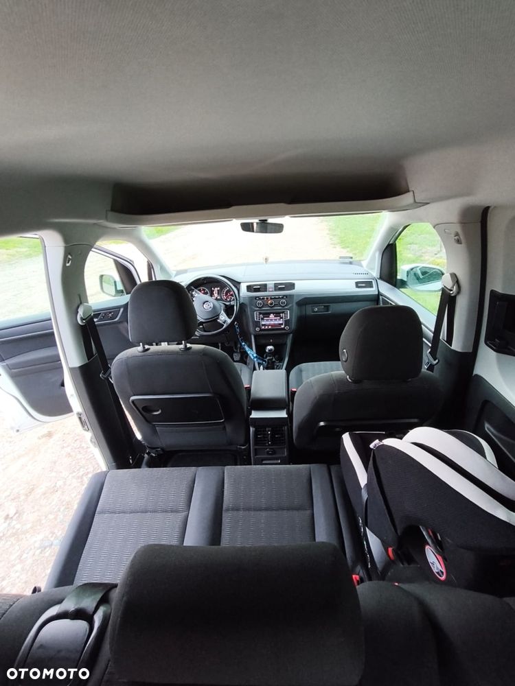 Volkswagen Caddy 2.0 TDI Comfortline - 21
