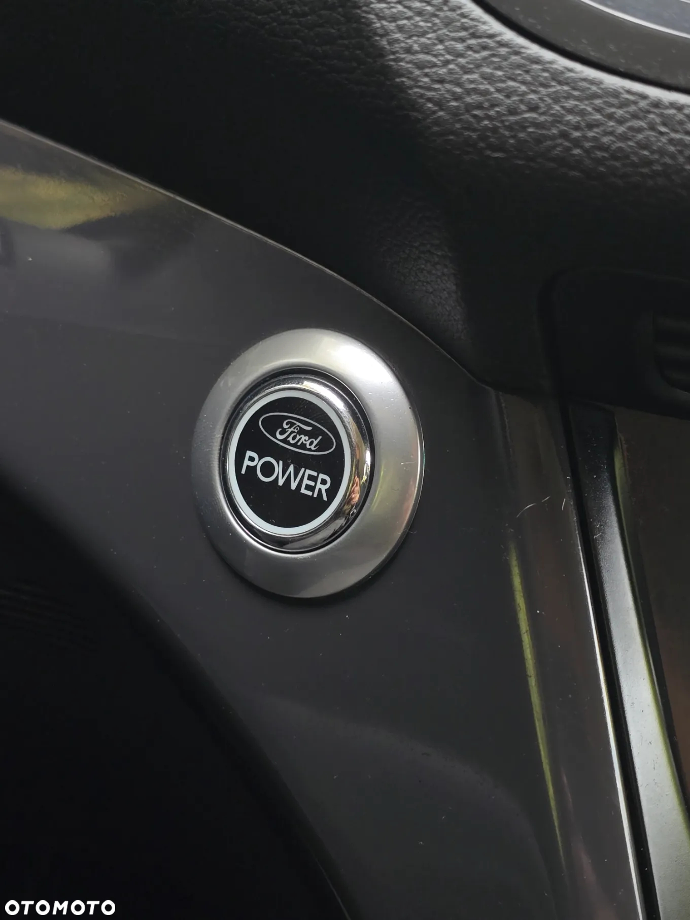 Ford Kuga 2.0 TDCi 4WD Titanium - 29